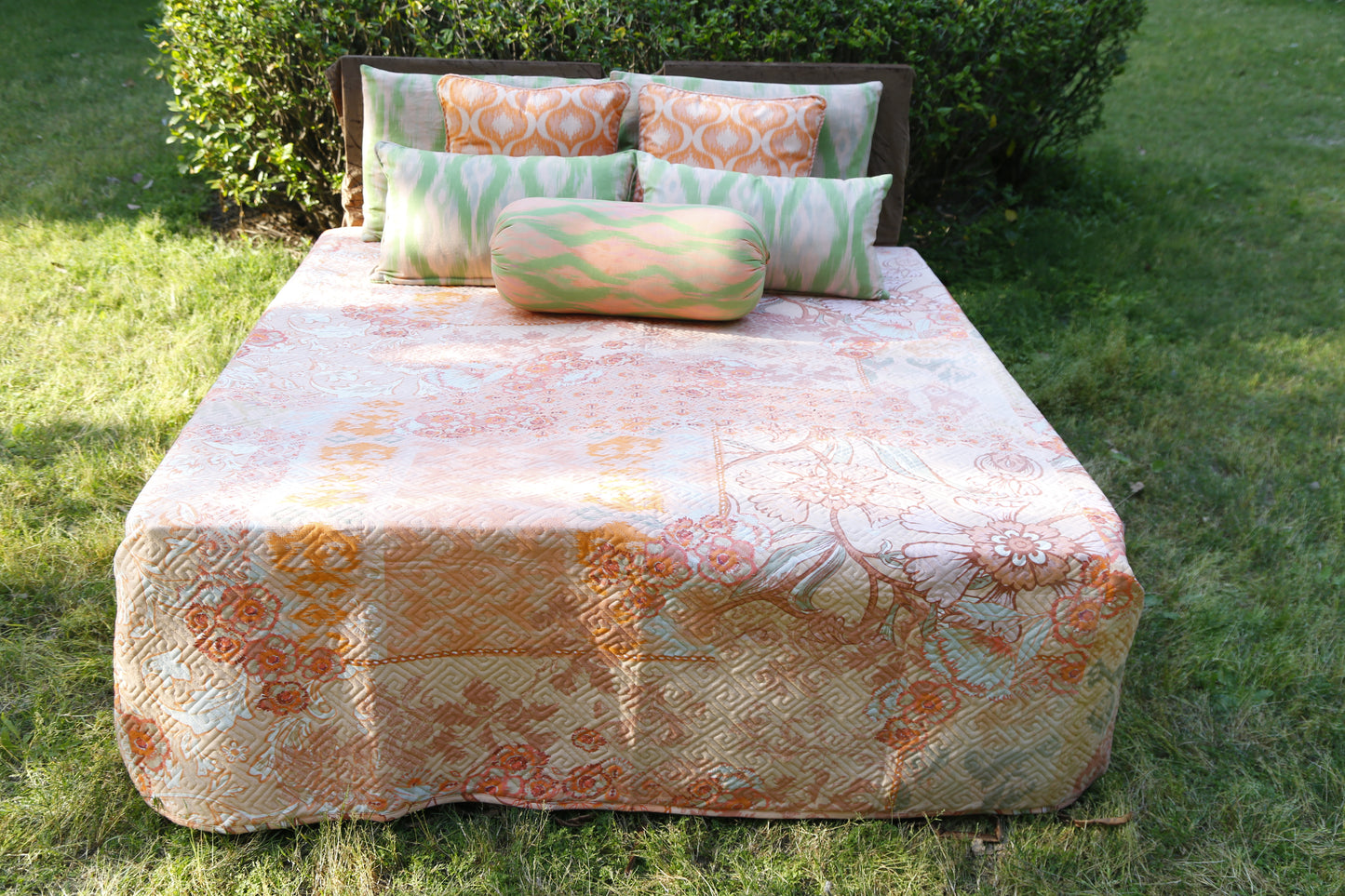 Spring Meadow (Bedsheet with 2 pillow Covers)