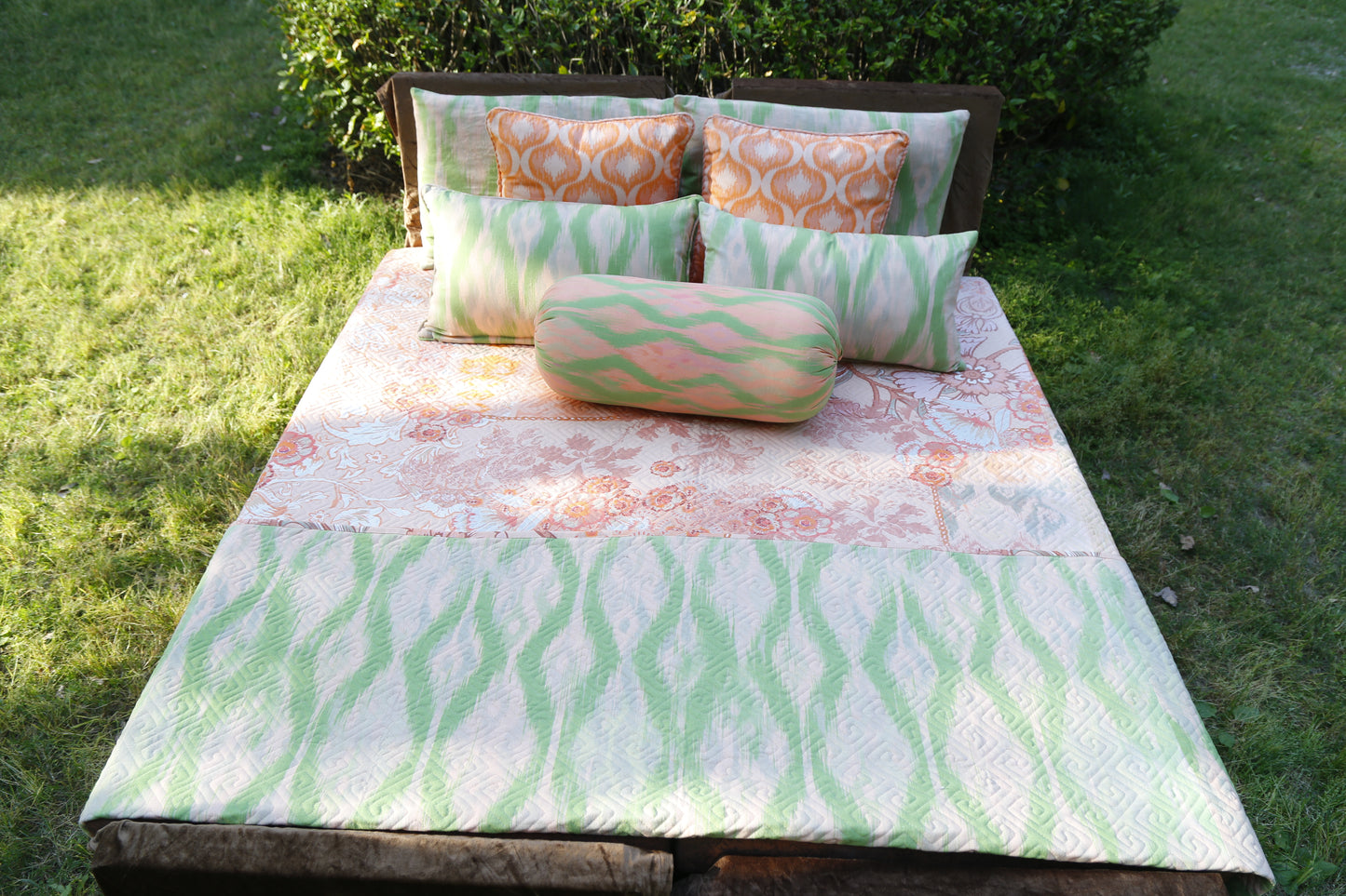 Spring Meadow (Bedsheet with 2 pillow Covers)