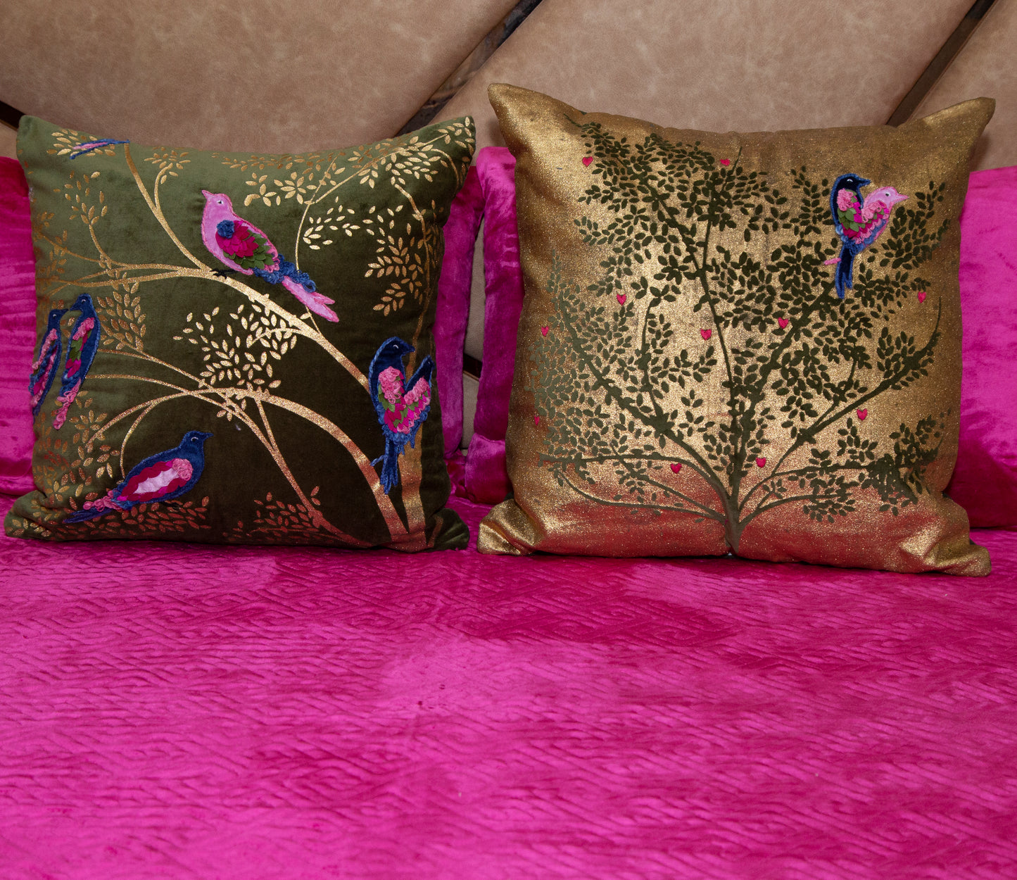 GOLD LEAF (Set of Bedcover with Two Pillow Cover)